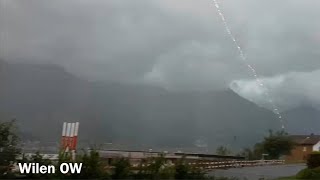 Gewitter über der Schweiz Blitzeinschläge Überflutungen Hochwasser Vorsicht [upl. by Zela]