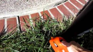 Black amp Decker GS500 Rechargeable Cordless Grass Shear [upl. by Nylarad]