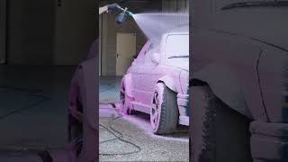 Prélavage dune E30 swap V10 avec notre mousse active rose cardetailing automobile asmr [upl. by Tinya]