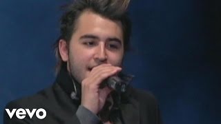 Reik  Amarte Duele En Vivo [upl. by Noiemad]