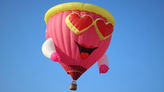 Özel figürlü balonlar Kapadokyada gökyüzünü süsledi [upl. by Roslyn]