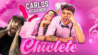 Carlos Reagindo CHICLETE  EMILLY VICK E ROBSON Clipe Oficial [upl. by Nolyk]