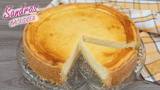 Käsekuchen  klassisch  leckeres und leichtes Rezept  Quark und Mürbeteig  Cheesecake Recipe [upl. by Brodie128]