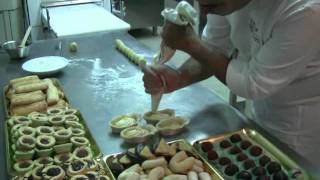 PASTRY  Italian pastry recipes Pasticciotto by Stuzzicando Franchise [upl. by Maidie]