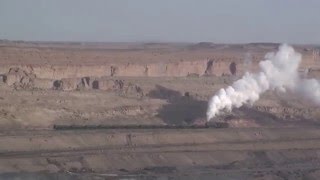 Steam of Sandaoling Coal Mine Railway ChinaDec2009 10 中国・三道嶺炭鉱鉄道の蒸気機関車（2009年12月）10 [upl. by Adar]