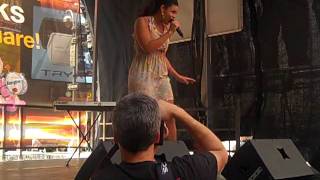 Jordin Sparks No Air Live in Times Square 72811 VH1 Save the Music [upl. by Fein446]