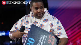 Kenan Thompson brings Project 2025 book up on DNC stage [upl. by Netty766]