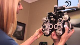 How does a pediatric optometrist check a childs eyes amp vision by an eye doctor for kids [upl. by Carla]