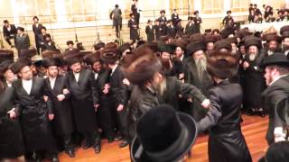 Simchas Beis Munkatch Brashov Rosh Yeshivas Munkatch Dancing with Chosson [upl. by Acsecnarf]