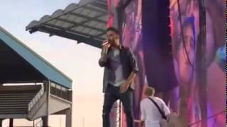 No Control LIVE Louis Tomlinsons solo [upl. by Ruff]