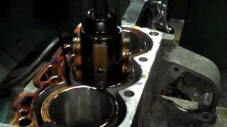 Engine rebuild Smart 600cc LG Motorenrevisie Amsterdam [upl. by Melamed]