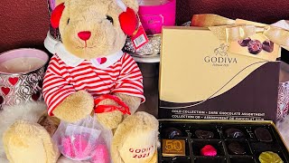 Amazing Godiva LE Valentines Day 2023 Plush Bear amp Chocolates Gifts Texas USA Lux Collection85 [upl. by Alinoel]