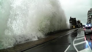 SaintMalo Grande Marée 2014 Vagues Bretagne Springflut Tide Marea huge waves [upl. by Hogle431]