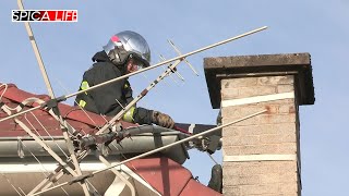 Pompiers en action  sauvetage après la tempête [upl. by Suilenrac577]