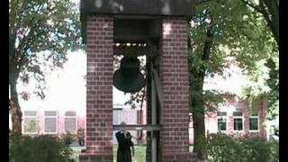 BerlinSchöneberg Läuten der Glocke der evangelischen Elisabeth Klinik  1 [upl. by Zennas]