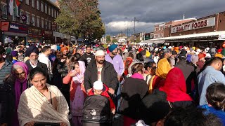 Walking in Southall on Punjabi Sikh Nagar Kirtan day  1000s of Sikhs in Londons quotLittle Punjabquot [upl. by Nilek]