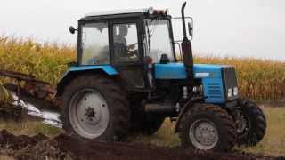 Беларус 1025 Вспашка огорода село Кошмак  Belarus 1025 Plowing the garden Koshmak village Ukraine [upl. by Collimore]