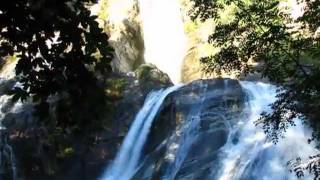 Bourg dOisans  Cascade de Sarenne  Au pied de la montée de lAlpe dHuez [upl. by Begga]