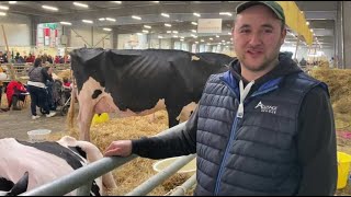 VIDÉO Tours  à la rencontre des animaux de la Ferme expo [upl. by Hpsoj]