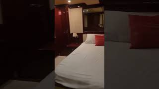 Gold hotell dubai rooms😎viralvideo dubaitravelvlog part3 [upl. by Loutitia626]