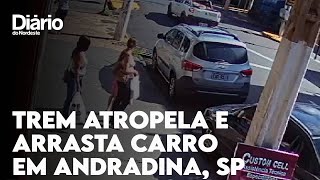 Carro é atingido por trem e arrastado por 20 metros em São Paulo [upl. by Fablan]