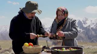 Cooking a delicious Iranian food called wooden kebab in Damavand Mountain [upl. by Terris]