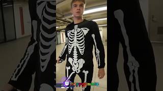 Hostile New York Skeleton shorts twitch twitchclips twitchstreamer nyc newyork newyorkcity [upl. by Maharba]