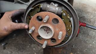 how vitz car new brake shoe install  mk brake shoe [upl. by Akel291]