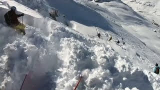 Skifahrer filmt in einer Lawine [upl. by Perkoff118]