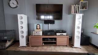 Hegel H390 amp KEF R11  Sevdaliza  Joanna Sub Off [upl. by Axel]