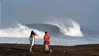 Mar De Fondo Se Sale El Mar En Lázaro Cárdenas Michoacán 🌊 [upl. by Yesoj]