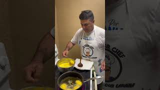 Que indisciplinado está el chef 🧑‍🍳 novato viral food foodvideos foodie viralfood comedy [upl. by Yzdnil]