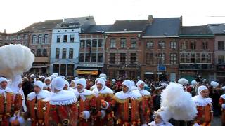 Carnaval de Binche 2011 1 バンシュのカーニバル [upl. by Aveline]