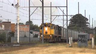 Maryvale Paper Train at Huntingdale  X41 Horn Show [upl. by Diandra]