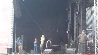 Beatrice Egli LIVE IN HAMBURG SINGT Diese Nacht hat 1000 Stunden [upl. by Auod132]