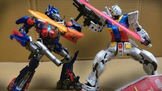 2007 Optimus Prime vs Rx78 Gundam [upl. by Venuti624]