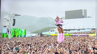 Ivete Sangalo cantando quotEvaquot e voandoflutuando no Rock in Rio 2024  200924 RockinRio [upl. by Alekat]