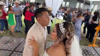 recibimiento de padrinos de velacion en la boda [upl. by Oina]