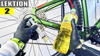 Lektion 2 Rapsöl statt Kettenöls auf dem Bike Wie soll man die Kette pflegen und fetten [upl. by Yerg]