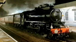 LMS Stanier black 5 44871 passing through Romsey 02122023 [upl. by Der100]