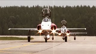 Kecskeméti Repülőnap 20100878 Patrouille Suisse bemutatója [upl. by Calen]