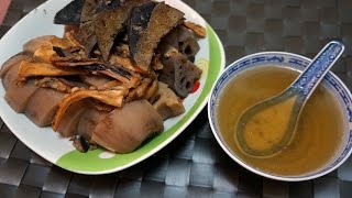 香港湯水食譜  蓮藕章魚豬潤瘦肉湯  廣東話 [upl. by Scarito]