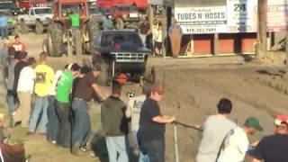 Jump amp Run BMod quotHill n Holequot Mud Bog Racing NC Mar2010 [upl. by Corney590]