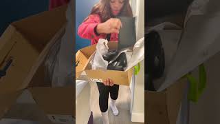 Unbox my winter boots with me winterfashion winterboots canadalife unboxingvideo boots [upl. by Aisayt820]