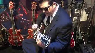 Gretsch 6128T53 Link Rayford of the Rayford Bros plays a Duo Jet at NAMM Show [upl. by Lenahtan]