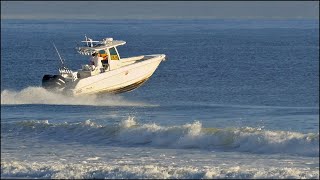 The Noosa Bar Crossing Thursday morning December 9 2021 [upl. by Leupold998]