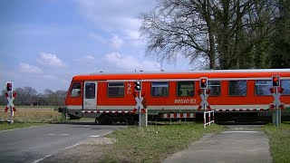 Spoorwegovergang Dingden D  Railroad crossing  Bahnübergang [upl. by Drawdesemaj]