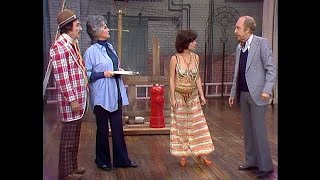 Maude Dance Off Adrienne Barbeau vs Bea Arthur [upl. by Friede]