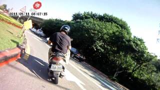 20110511 阿伯奔騰不是用來壓車的 [upl. by Florinda]