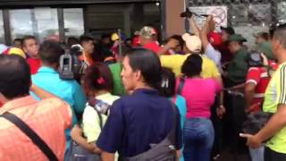 Tras fiscalización abren tienda Los 777 en la avenida Miranda de El Tigre [upl. by Meg]